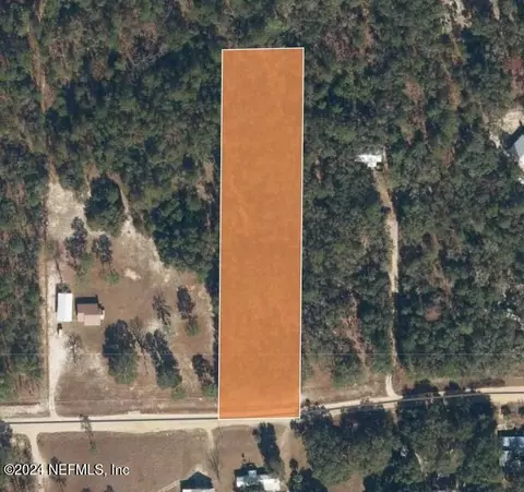 116 Spring Lake Dr, Interlachen, FL 32148