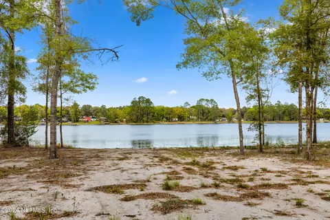 140 Junior Lake Trl, Interlachen, FL 32148 photo 21