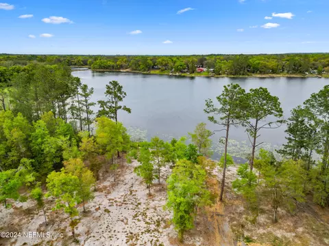 140 Junior Lake Trl, Interlachen, FL 32148 photo 2