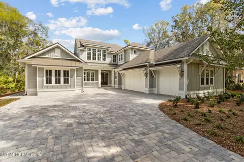 92 Long Point Dr, Fernandina Beach, FL 32034