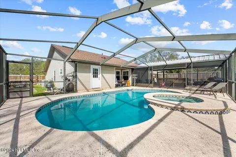 2821 Safeshelter Dr E, Jacksonville, FL 32225