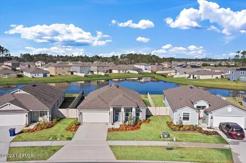 66044 Edgewater Dr, Yulee, FL 32097