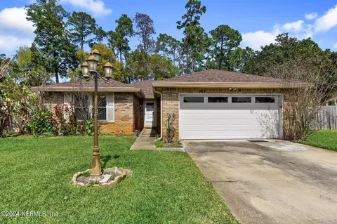 369 Hickory Hollow Dr, Jacksonville, FL 32225
