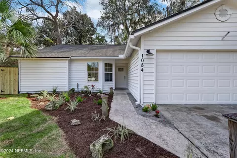 1084 Featherwood Dr S, Jacksonville, FL 32233