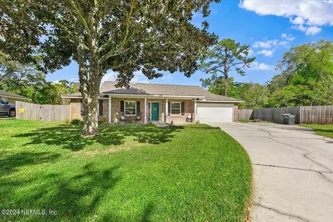 1523 Silver Oak Ln, Jacksonville, FL 32223