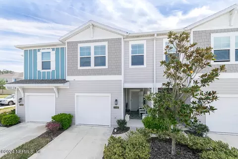 1142 Beach Dune Dr, Jacksonville, FL 32233