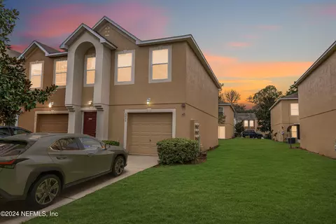 6999 St Ives Ct, Jacksonville, FL 32244