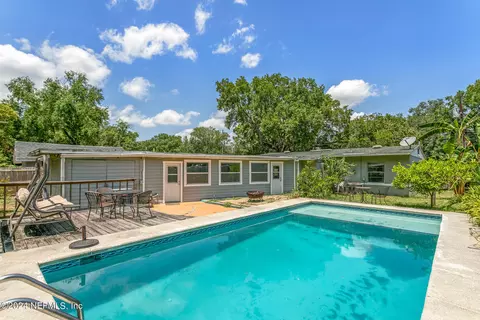 3668 Cedar Dr, Jacksonville, FL 32207