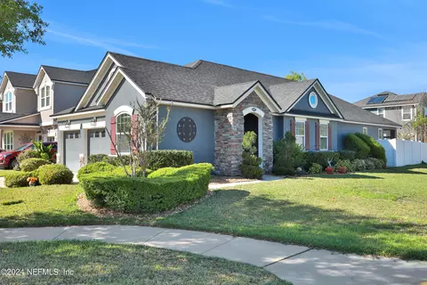6097 Crispin Cove Dr, Jacksonville, FL 32258