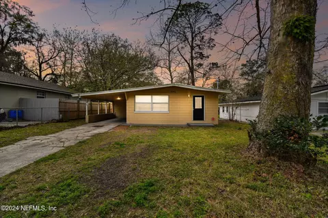 8748 Free Ave, Jacksonville, FL 32211