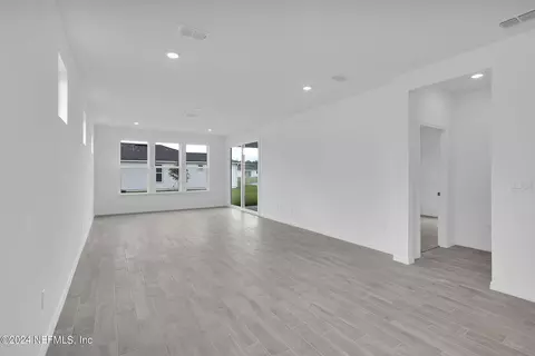 565 Continuum Loop, Yulee, FL 32097 photo 8