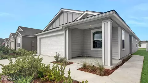 2493 Falling Star Ln, Green Cove Springs, FL 32043