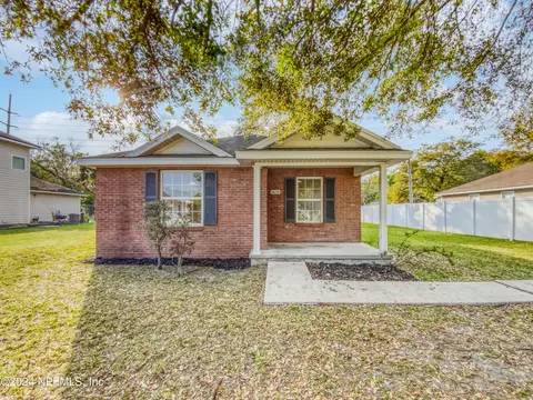 3656 Wood Creek Ln, Jacksonville, FL 32206