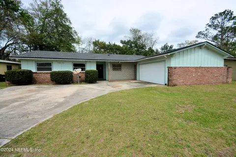 7937 Jaguar Dr, Jacksonville, FL 32244