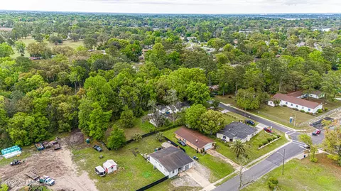 2727 Van Gundy Rd, Jacksonville, FL 32208