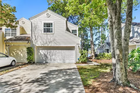 11230 Lake Mandarin Cir E, Jacksonville, FL 32223