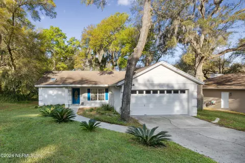 901 N 15th St, Fernandina Beach, FL 32034