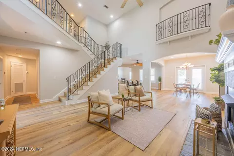 428 Davis St, Neptune Beach, FL 32266