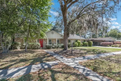3327 Hollycrest Blvd, Orange Park, FL 32073