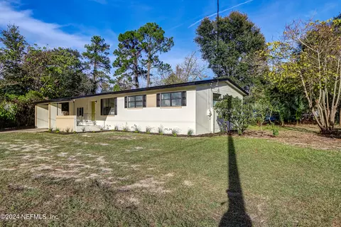 3305 Cesery Blvd, Jacksonville, FL 32277