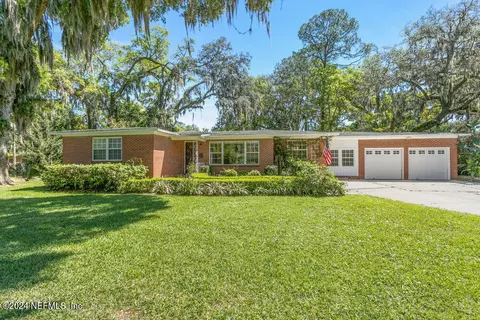 391 Tidewater Cir W, Jacksonville, FL 32211
