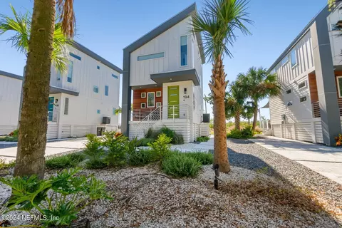 194 Riberia St, Saint Augustine, FL 32084
