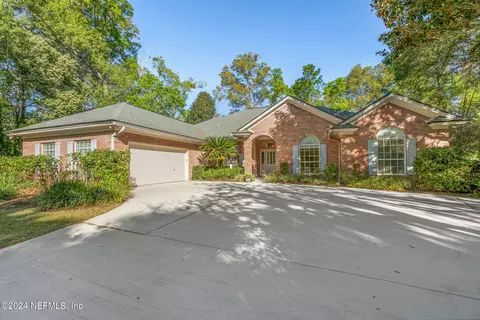 3648 Royal Troon Ct, Green Cove Springs, FL 32043