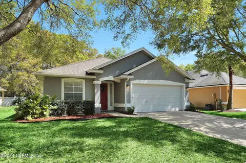 1067 Moosehead Dr, Orange Park, FL 32065