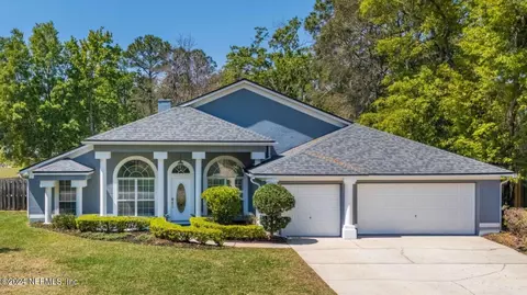 609 Pineland Ln, Saint Johns, FL 32259