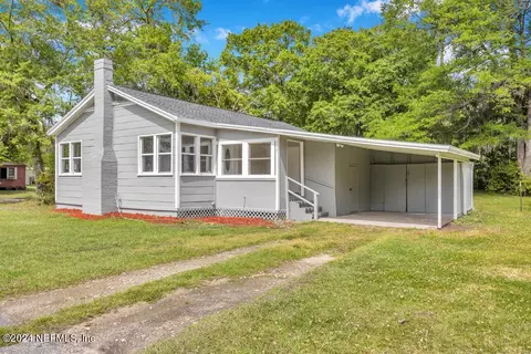 173 W Mciver Ave, Macclenny, FL 32063