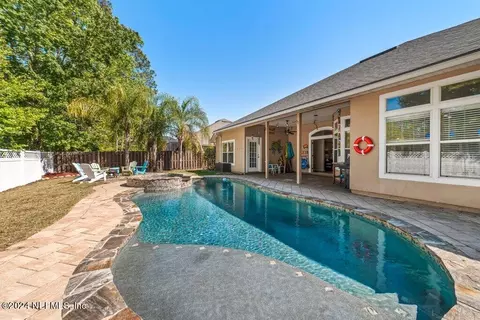 3800 W Glendale Ct, Saint Johns, FL 32259