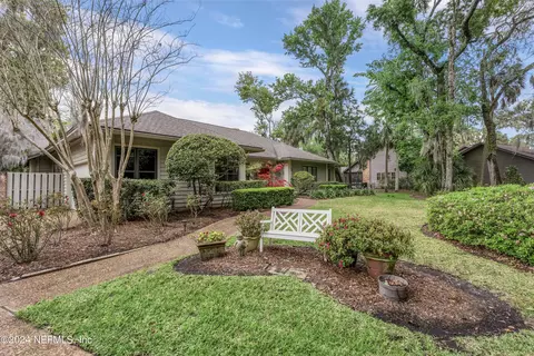 131 Nandina Cir, Ponte Vedra Beach, FL 32082