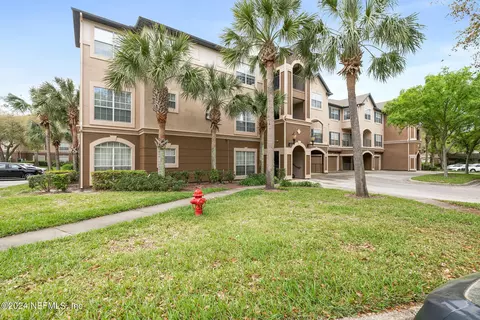 10961 Burnt Mill Rd #921, Jacksonville, FL 32256