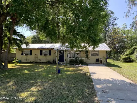 148 N 1st St, Macclenny, FL 32063