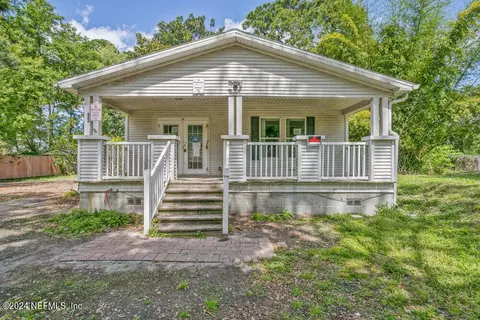 553 Pine Rd, Fernandina Beach, FL 32034
