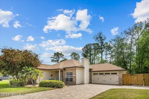 4302 Shallow Lake Dr, Jacksonville, FL 32258