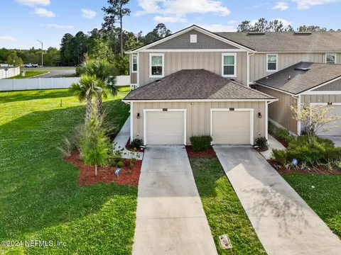 909 Capitol Pkwy, Jacksonville, FL 32218