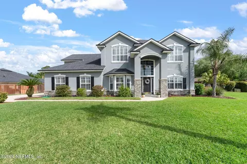 12177 Lake Fern Dr E, Jacksonville, FL 32258
