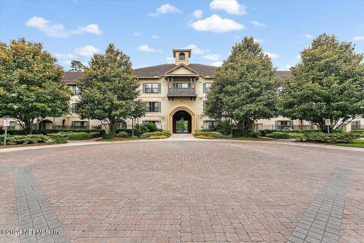 945 Registry Blvd Unit 108  