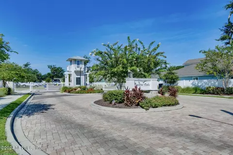 2237 Fairway Villas Dr, Jacksonville, FL 32233