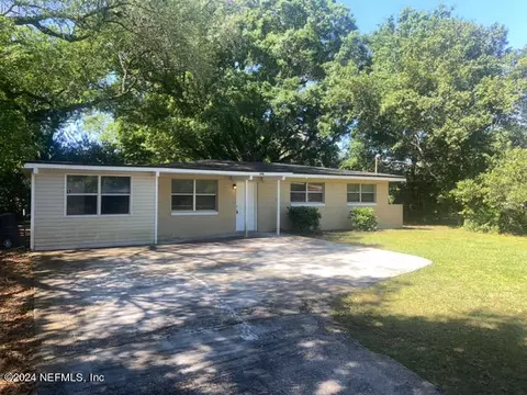 6706 Peter Rabbit Dr N, Jacksonville, FL 32210