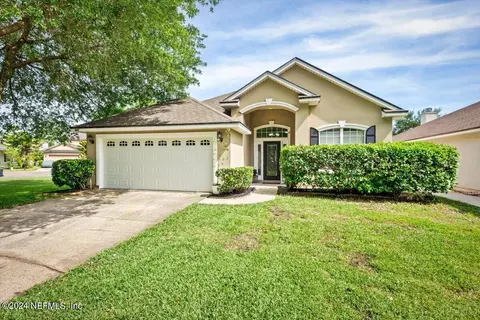 915 Briarcreek Rd, Jacksonville, FL 32225