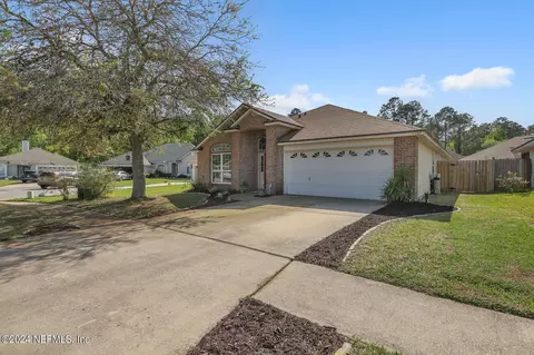 1956 N North Star Ln, Jacksonville, FL 32246
