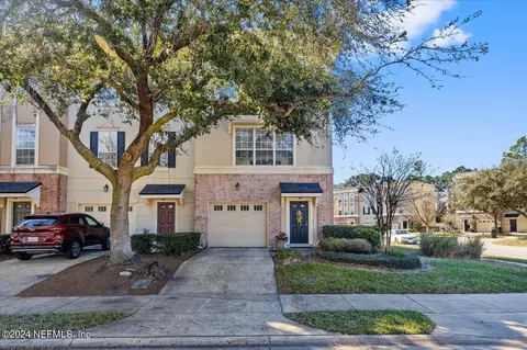 4416 Capital Dome Dr, Jacksonville, FL 32246