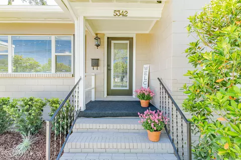 5342 Sharon Ter, Jacksonville, FL 32207