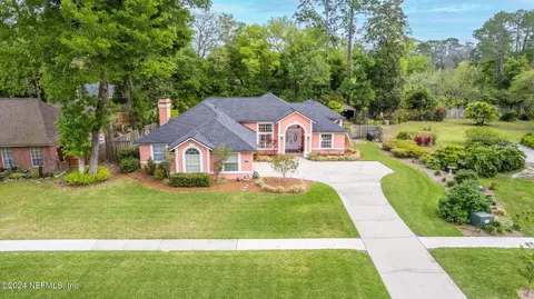 1719 Plantation Oaks Dr, Jacksonville, FL 32223