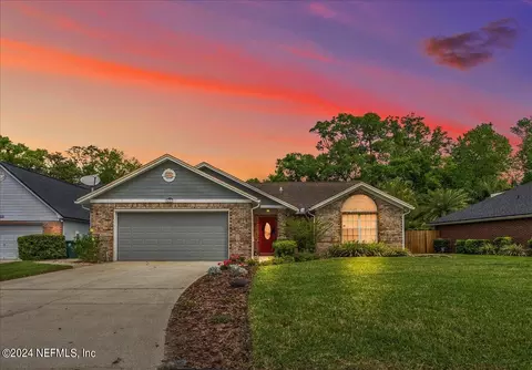 8621 Goodbys Trace Dr, Jacksonville, FL 32217