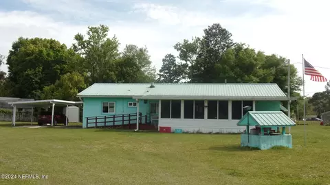 304 Palmway Dr, Satsuma, FL 32189