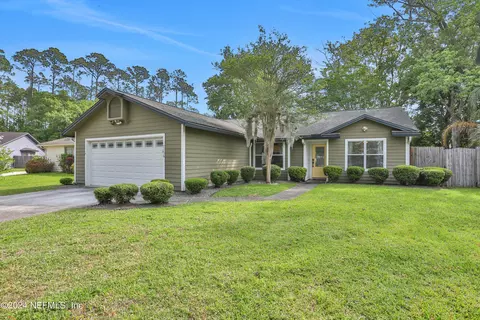 7156 Fire Fly Dr, Jacksonville, FL 32244