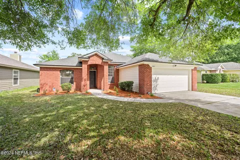 12565 Ashglen Dr N, Jacksonville, FL 32224